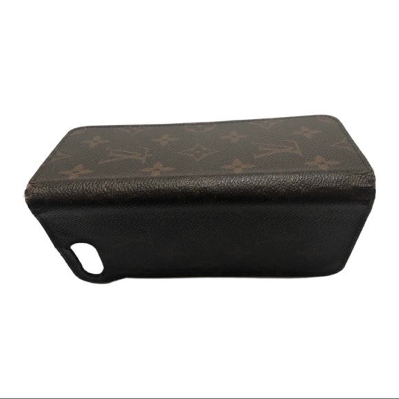 Louis Vuitton iPhone 8 Case with Fold Over Wallet - Picture 9 of 12